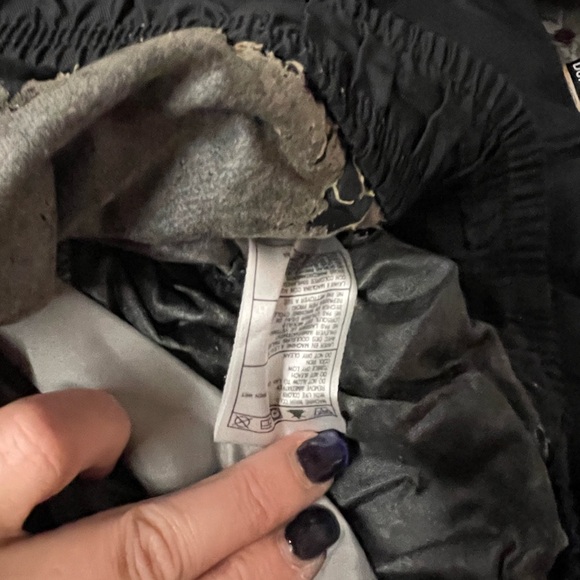 Nike Windrunner
Men's Woven Lined Pants - Picture 6 of 10